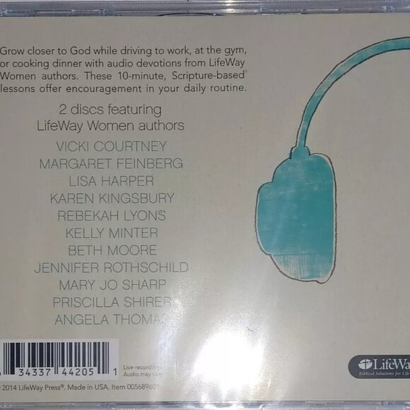 Lifeway Women Devotions, Volume Two by Beth Moore, Lisa Harper, Priscilla Shirer - Picture 2 of 2